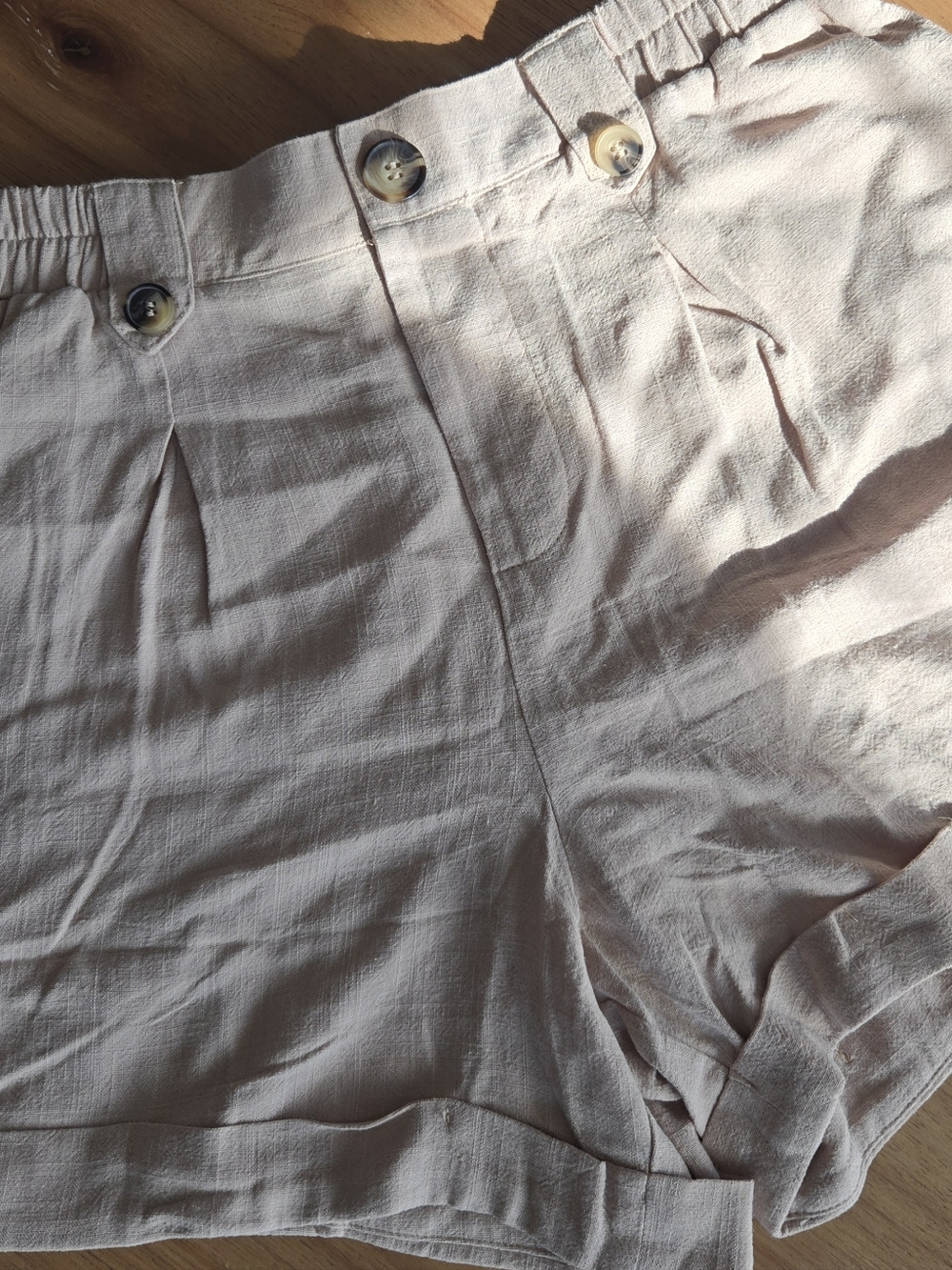 ces femme | linen blend high rise khaki cuffed shorts | size s
